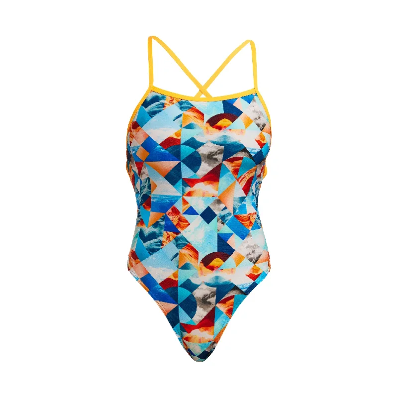 Push - up women swimwear to enhance the bust for a more confident beach lookSmashed Wave | Ladies Strapped In One Piece Push - up women swimwear to enhance the bust for a more confident beach lookSmashed Wave | Ladies Strapped In One Piece