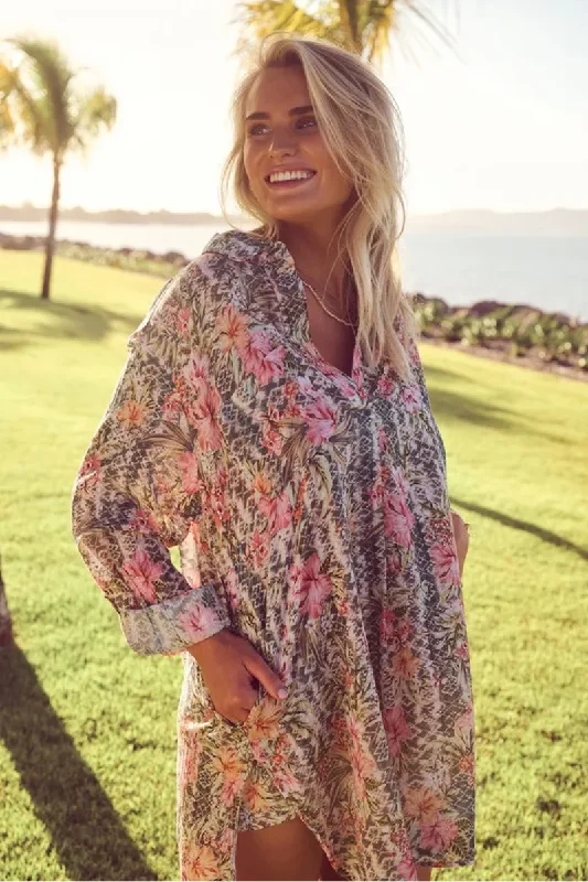 Maxi - length cover ups for a dramatic and elegant beach lookSunseeker Mai Tai Painters Shirt Maxi - length cover ups for a dramatic and elegant beach lookSunseeker Mai Tai Painters Shirt