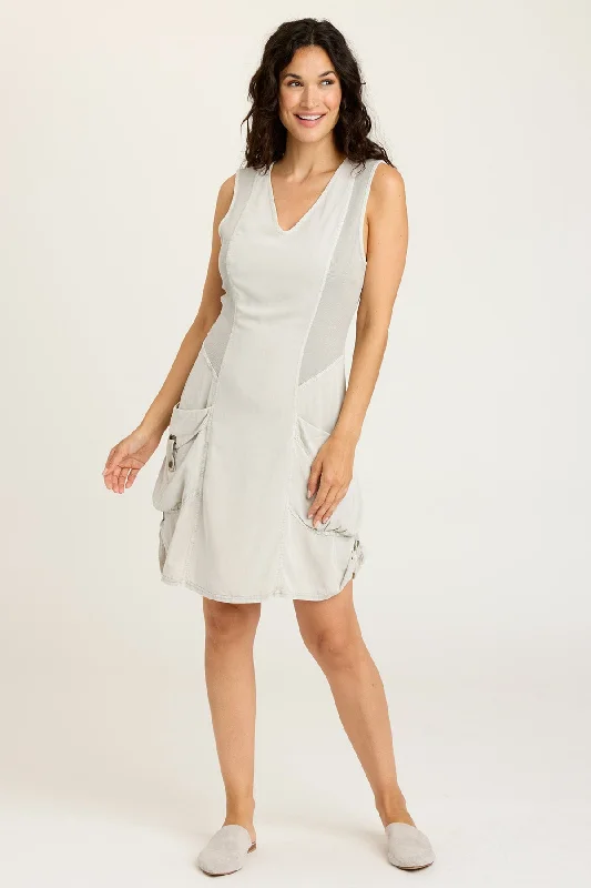 Mermaid - Style Women Dress with a Fitted Silhouette for Special OccasionsTwill Penta Dress